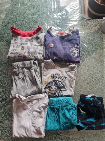 Lot divers vêtement garçon 5ans