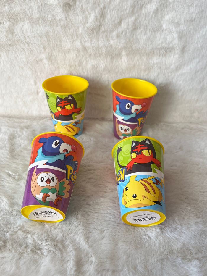 Lot 4 gobelets Pokemon Pikachu, verres en plastiques - photo numéro 2