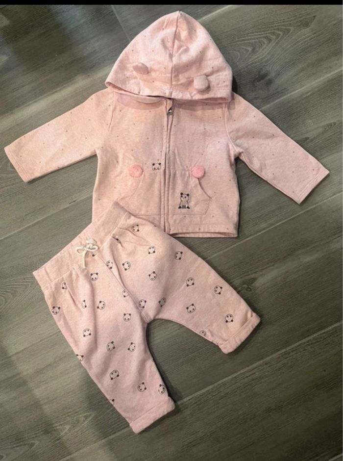 Ensemble de jogging rose 6 mois 🐼