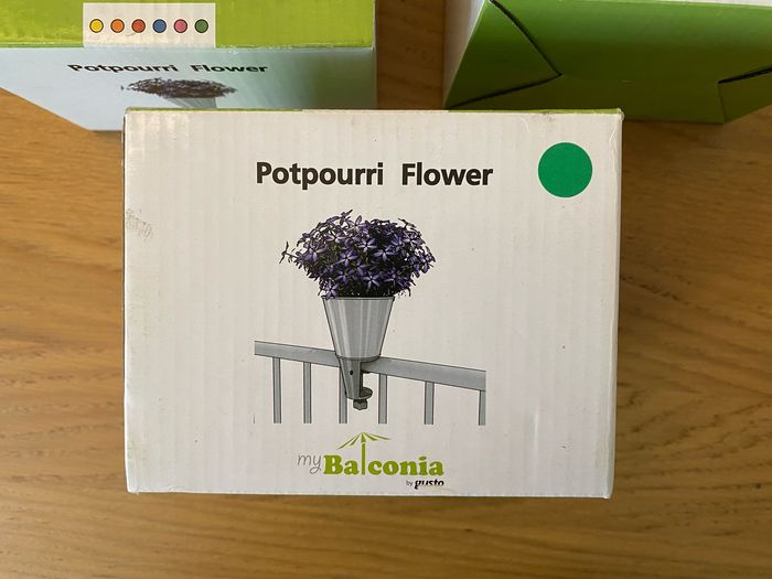 Lot de 3 pots de fleurs / jardinière rouges - photo numéro 3