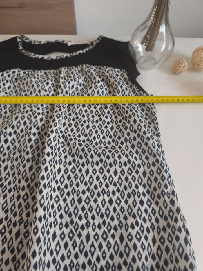 Top Camaïeu bleu et blanc Taille M très bon état - photo numéro 2