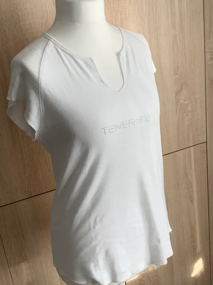 Tee-shirt blanc à brillant L😺 - photo numéro 10