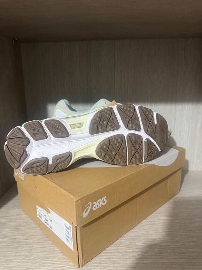 Asics taille 45 neuf - photo numéro 5
