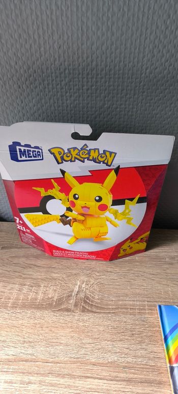 Lego pikachu pokemon