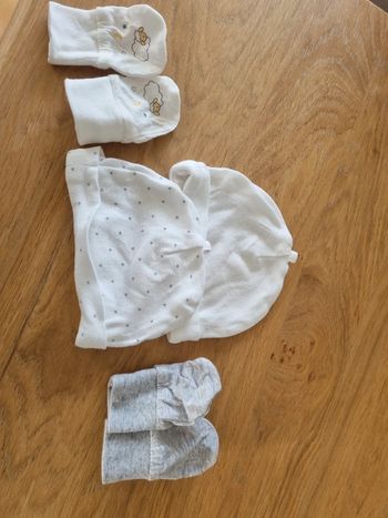 Bonnet et gant naissance