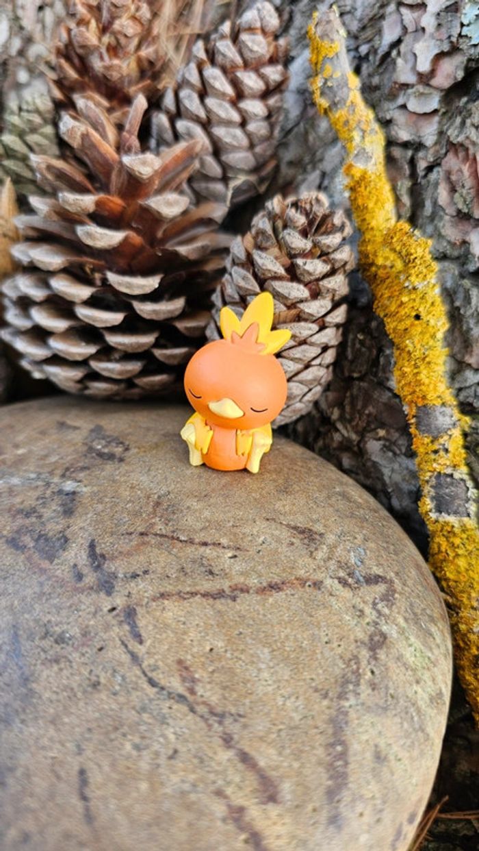 Super figurine Pokemon Nintendo tomy t-art Poussifeu