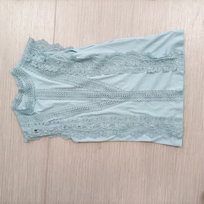 12 hauts Tshirt femme taille S Très bon état  LOT013 - photo numéro 7