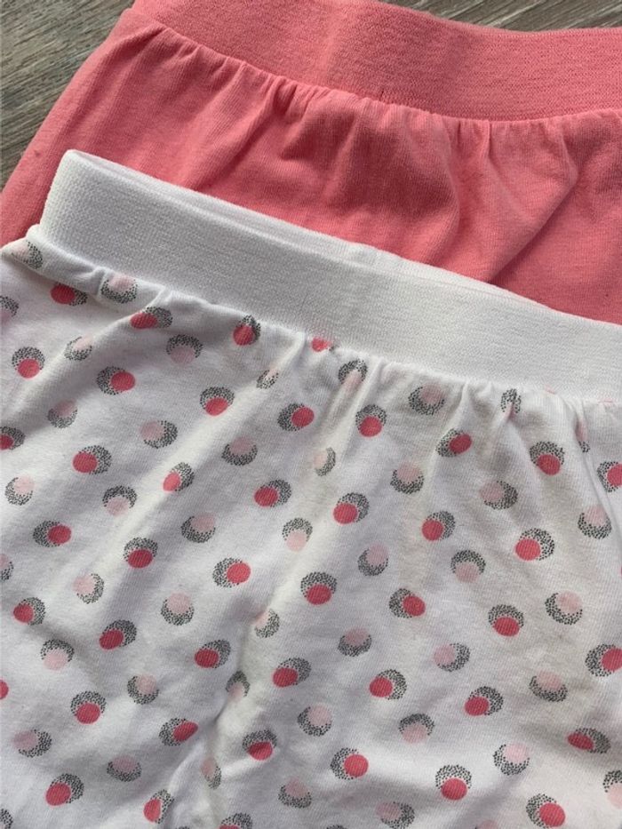 Lot 2 pantalons filles 1 mois - photo numéro 2