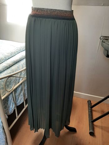 Jupe longue plissée kaki