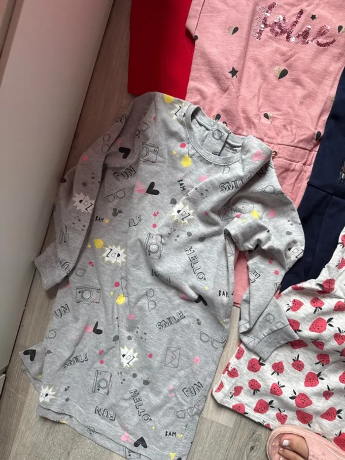 Lot 12 jolies robes automne hiver fille 8 ans - photo numéro 8