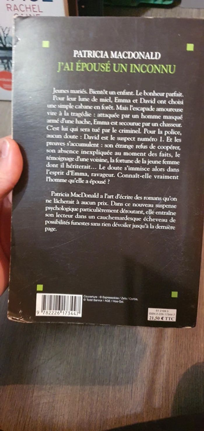 Livre j'ai épousé un inconnu - photo numéro 3