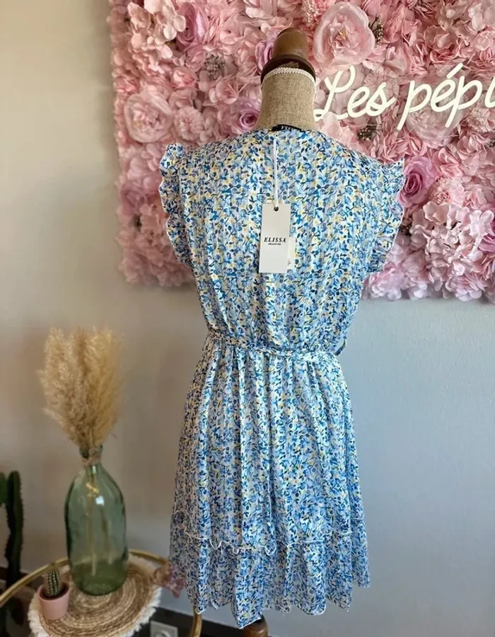 Robe midi à la coupe fluide et aux motifs floraux bleus, taille 36/38 - Elissa boutique - photo numéro 8
