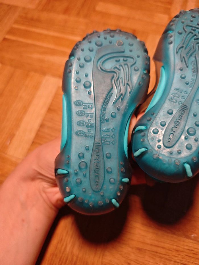 Chaussons de plage nabaiji taille 24 - photo numéro 3