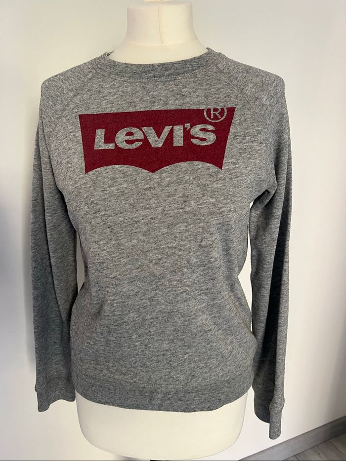 Sweat Lewis
