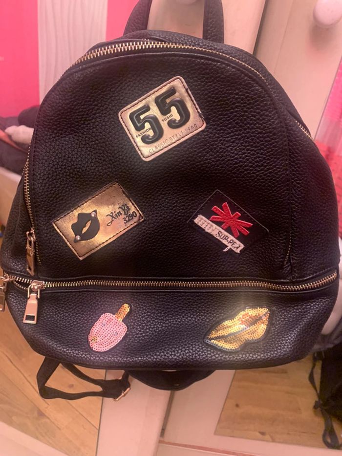 Très jolie sac à dos - photo numéro 2