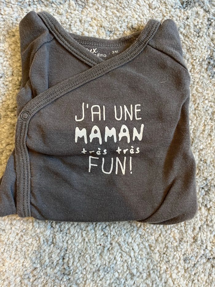 Lot Bodies 3 mois - photo numéro 3