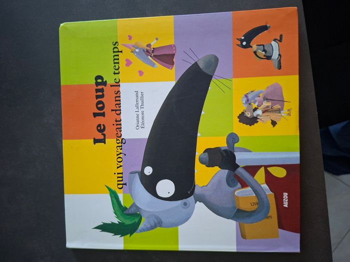 Livre loup qui voyageait dans le temps