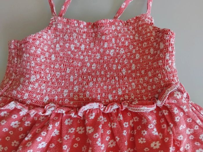 Très jolie robe été fines bretelles 36 mois - photo numéro 3
