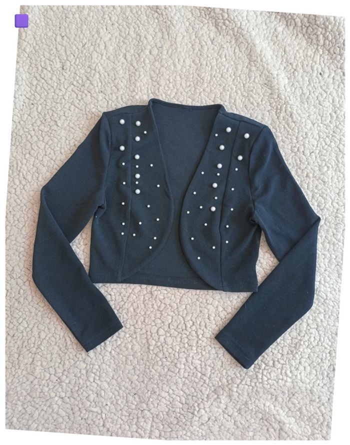 Veste noire élégante courte à perles – chic, vintage, soirée