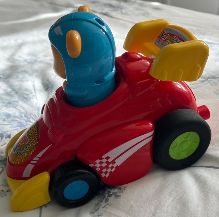 Voiture sonore et lumineuse VTECH - photo numéro 2