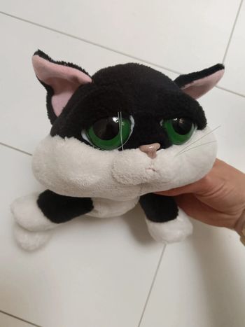 Peluche chat noir et blanc