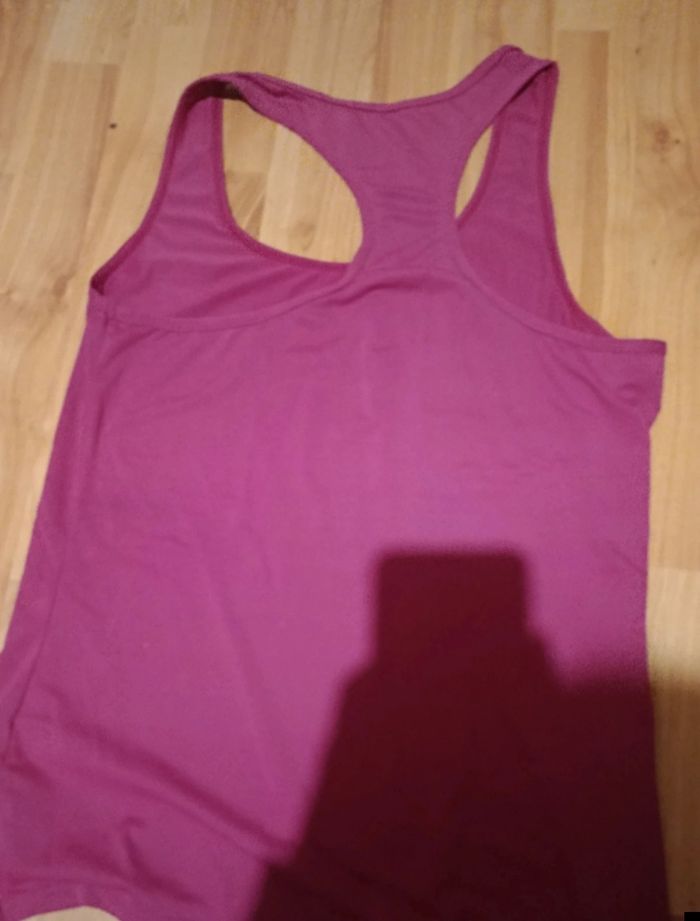 🌸 Débardeur rose Decathlon – Taille M, confortable & casual 😎✨ - photo numéro 3