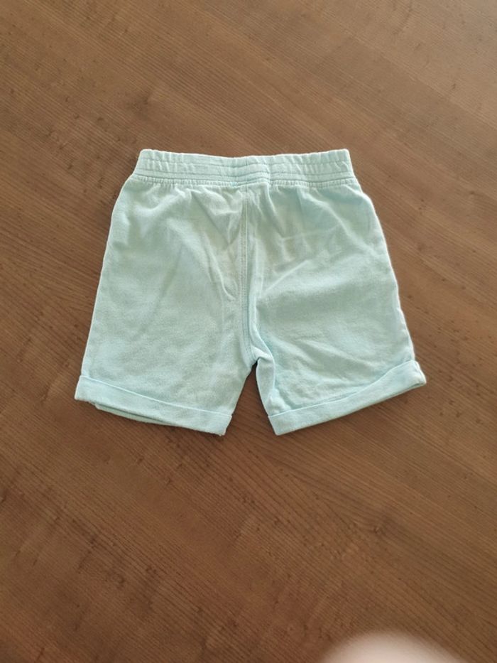 Short 6 mois - photo numéro 3