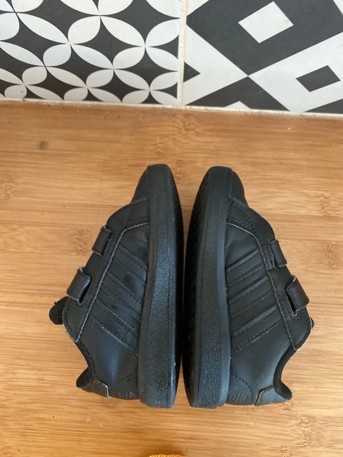 Sneakers Adidas Grand court 2.0 pointure 23 - photo numéro 3