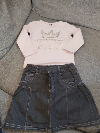 Jupe taille 23 mois+ tee-shirt taille 2 ans