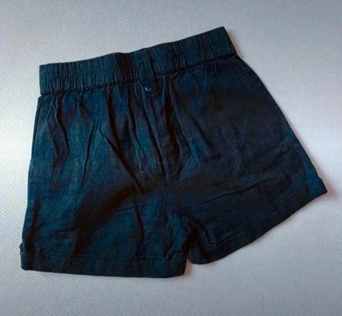 Short bleu marine 10 ans - photo numéro 3