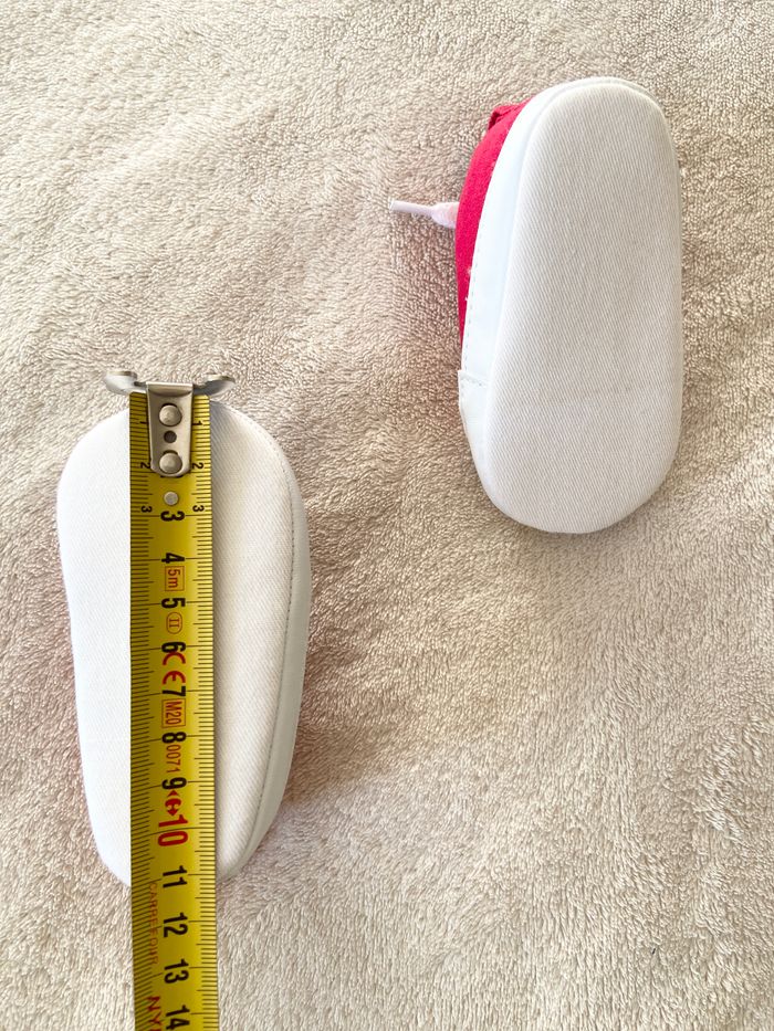 Chaussures bébé à lacets - photo numéro 4