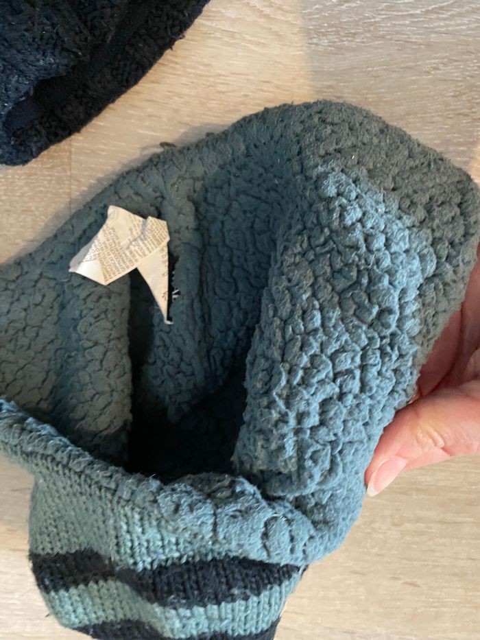 Bonnet et cache coup 4/5 ans - photo numéro 3