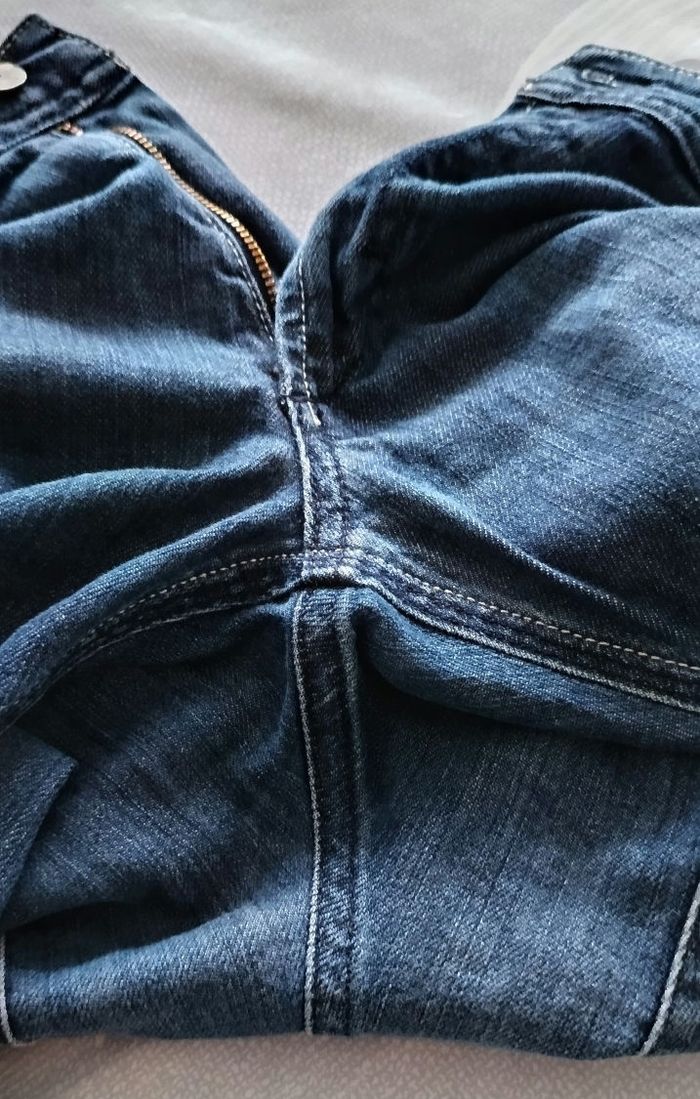 Jean 👖 DIESEL taille 12 ans excellent état - photo numéro 6