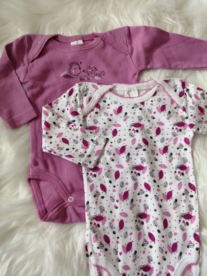 2 bodies 6 mois - photo numéro 5