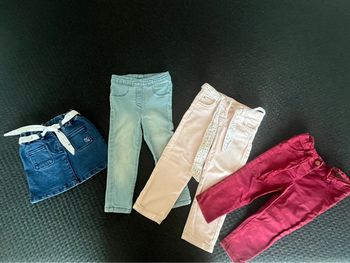 Lot pantalons 23/24 mois