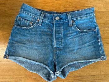 Short Lévis taille 25