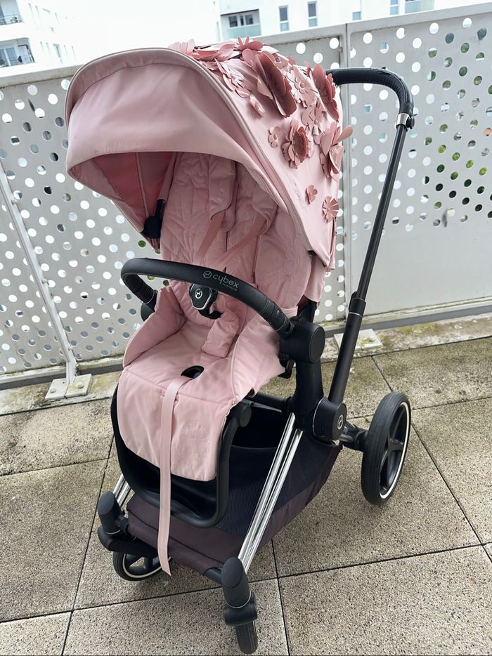 Poussette Cybex Priam 4 Simply Flowers Pale Blush - photo numéro 3