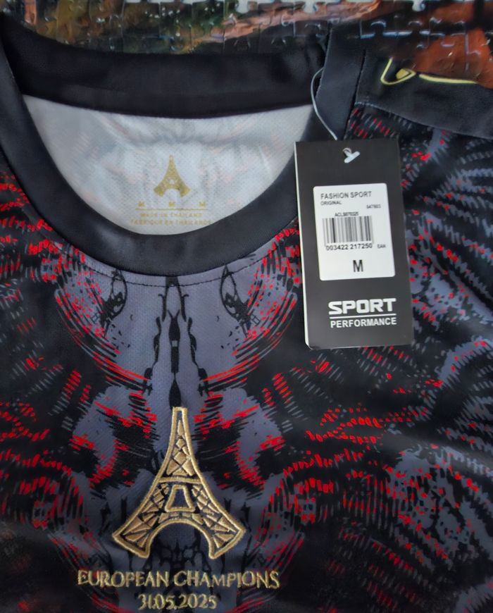 Maillot football PSG Neuf - photo numéro 2