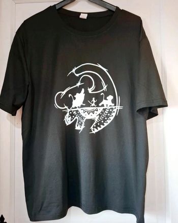 Tee-shirt le roi lion Dinsey