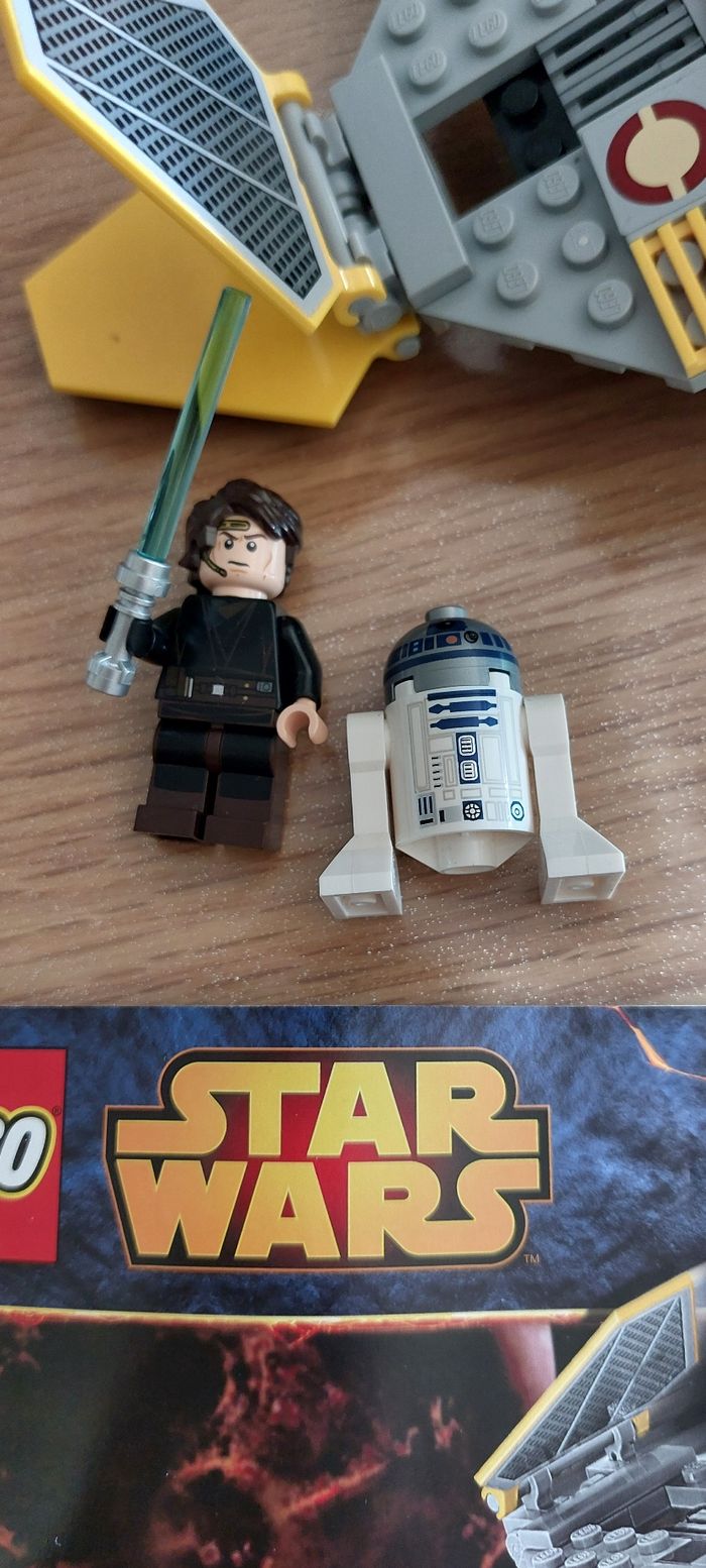 Vaisseau star wars l intercepteur jedi d anakin - photo numéro 7