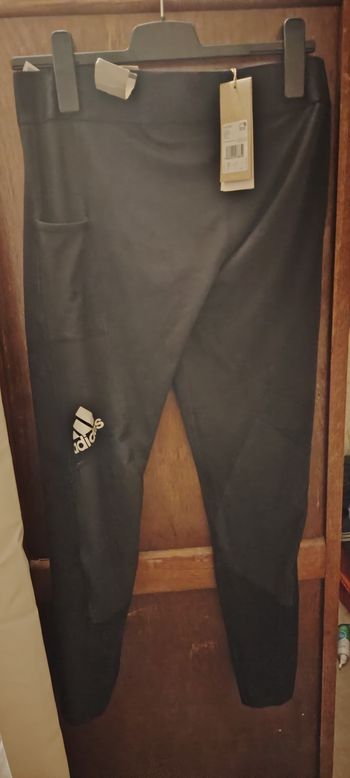 Vend leegens addidas neuf taille L