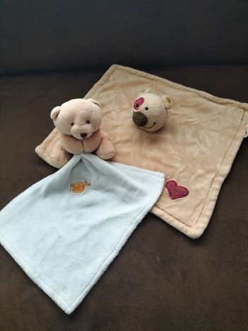 Lot de 2 doudous ours