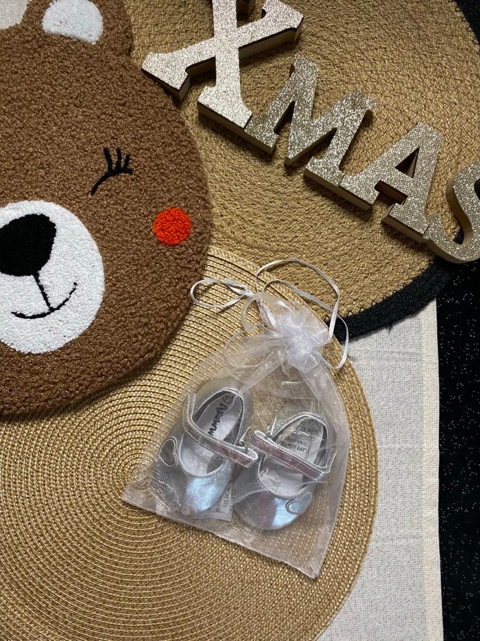 Chaussures bébé fêtes 9 mois - photo numéro 2