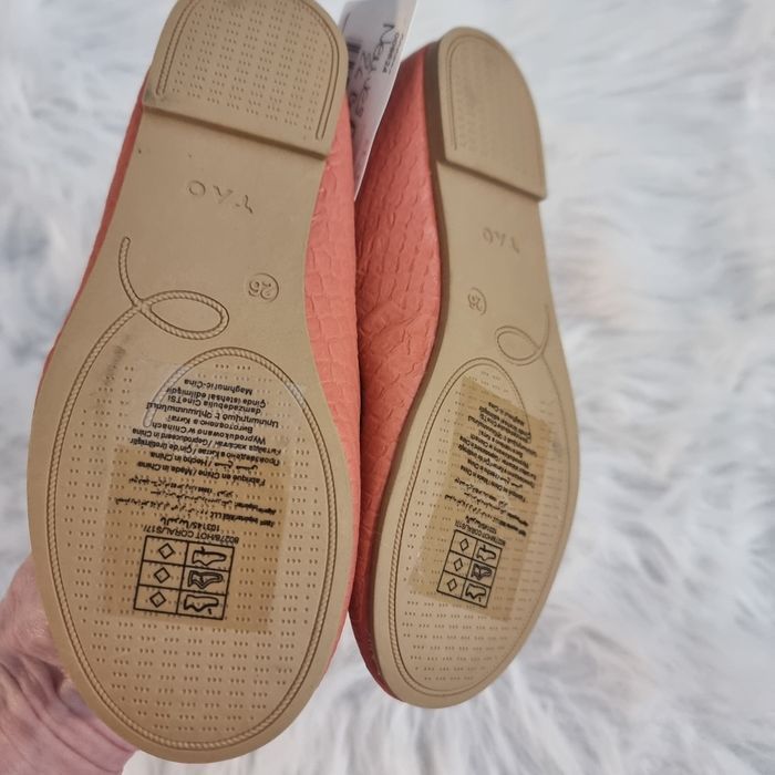 Neuves  (non portées) 🩷🩷🩷ballerines pointure 26 fille🩷🩷⚘️ - photo numéro 3