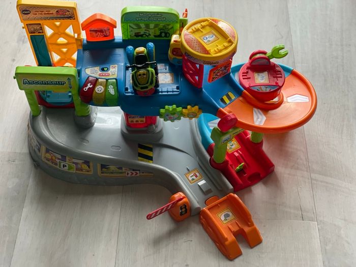 Garage interactif  tutut bolide
