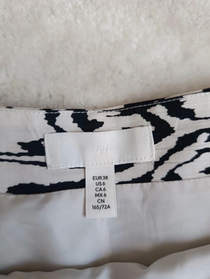 Petits jupe froncée noir et blanc H&M 38 mini - photo numéro 8