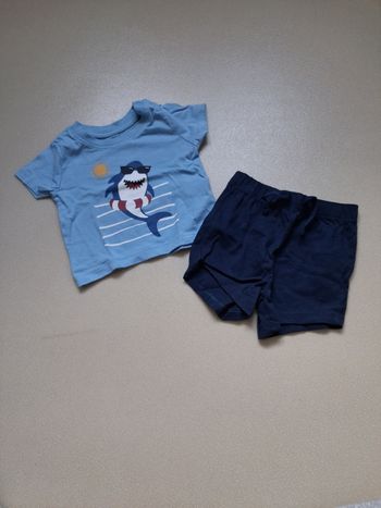 Ensemble tee-shirt + short – Primark – 0-3 mois 🧸