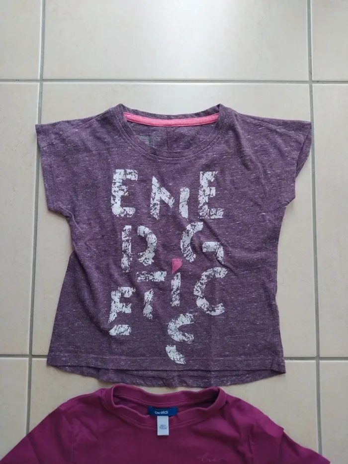 Lot de deux t-shirts d'été manches courtes filles taille 5 ans marque Okaïdi - photo numéro 4