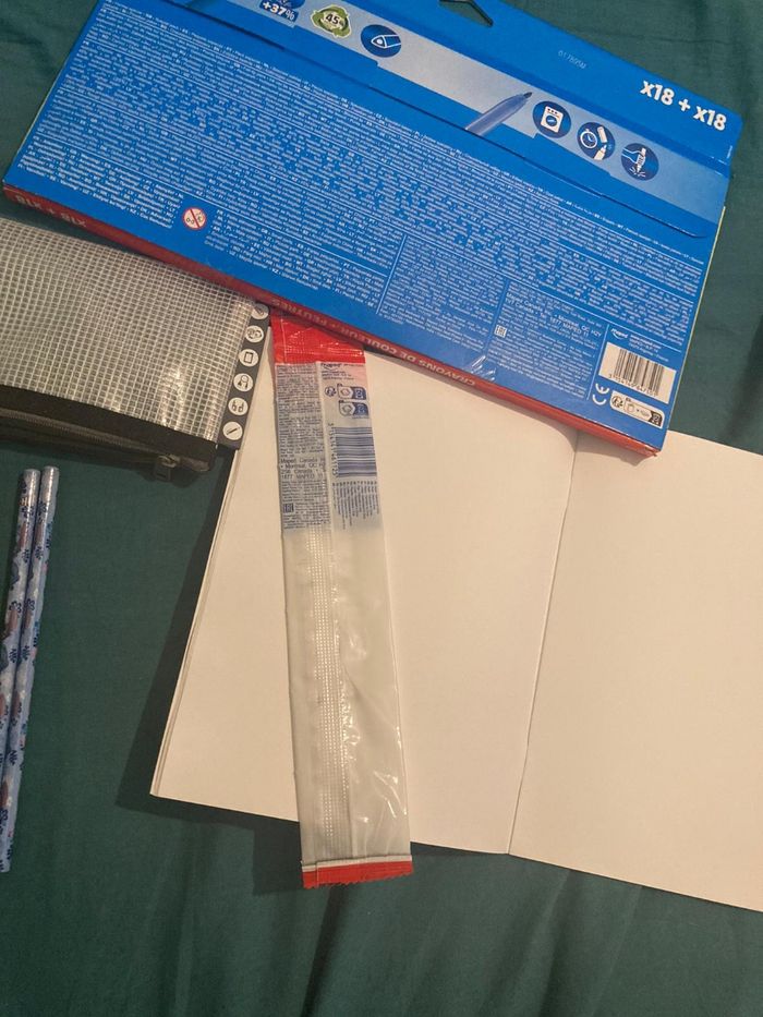 Lot coloriage neuf - photo numéro 3