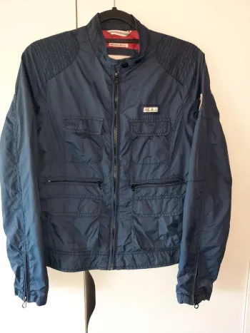 Veste Tommy Hilfiger femme en très bon état